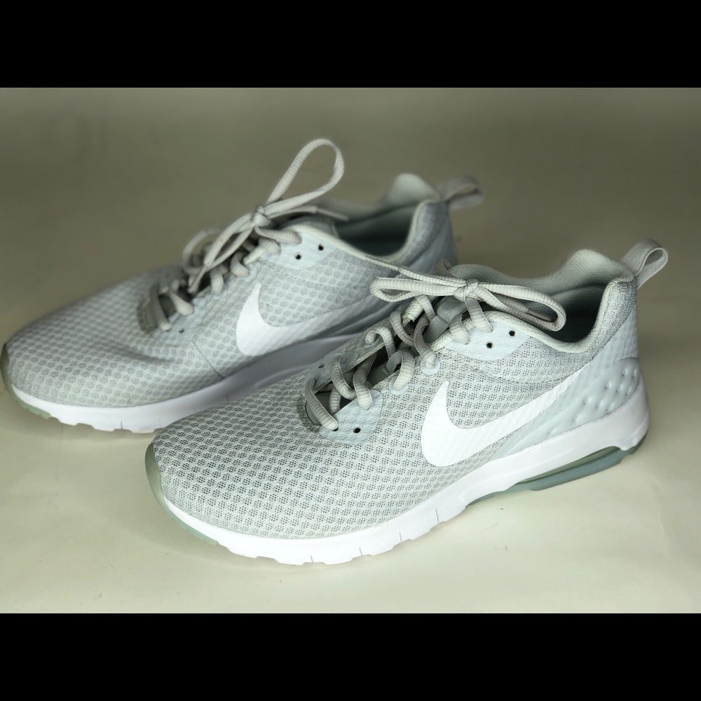 Size 9.5 Nike Air